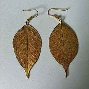 Elegant Gold Lace Leaf Earrings